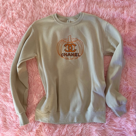 Sweatshirt - Picture 6 of 7